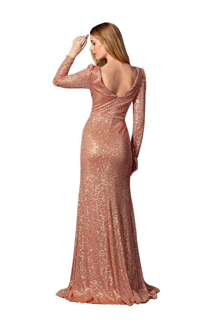 Vestido de lentejuelas con abertura