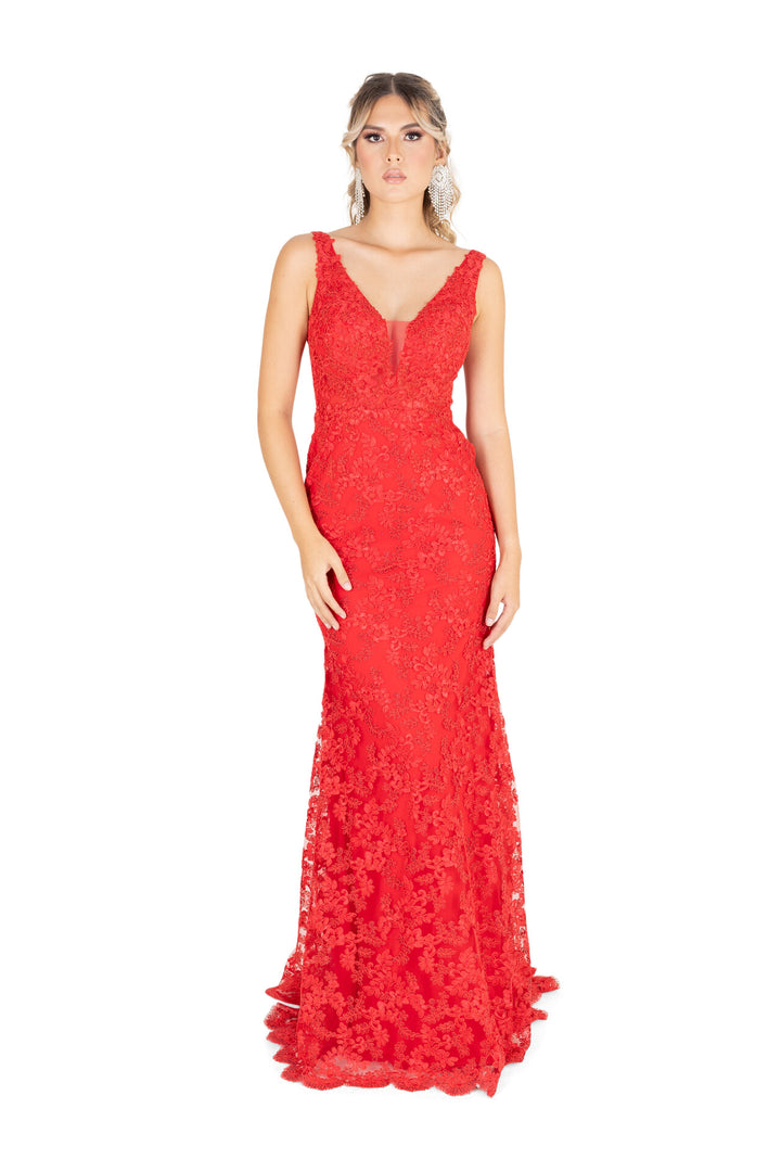 Vestido de gala con encaje y cola