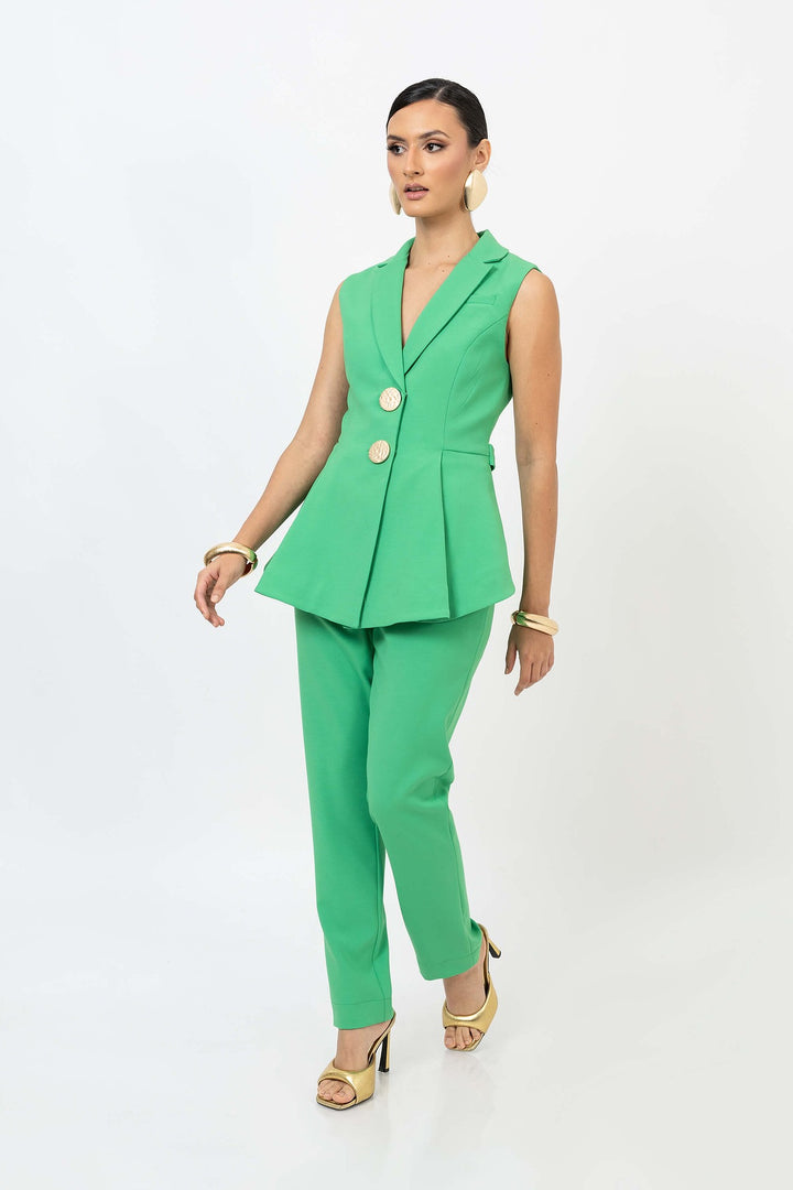 Saco sin mangas con corte entallado y solapa