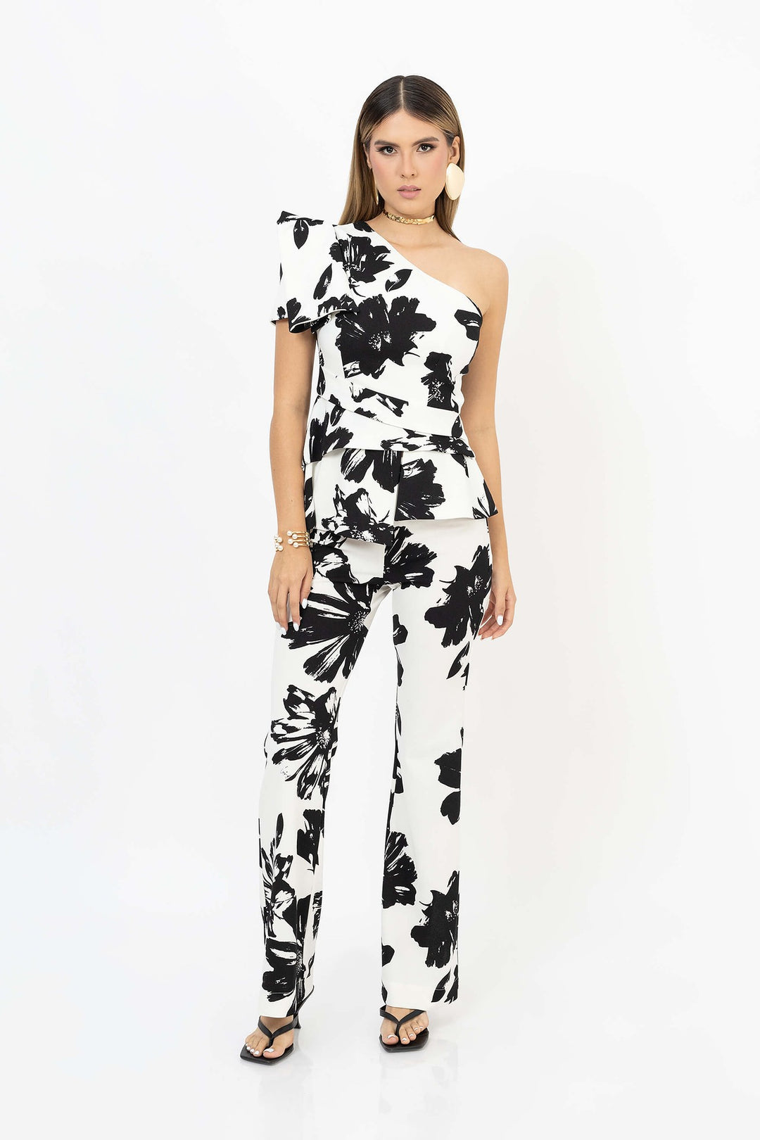 Pantalón recto tiro alto elegante