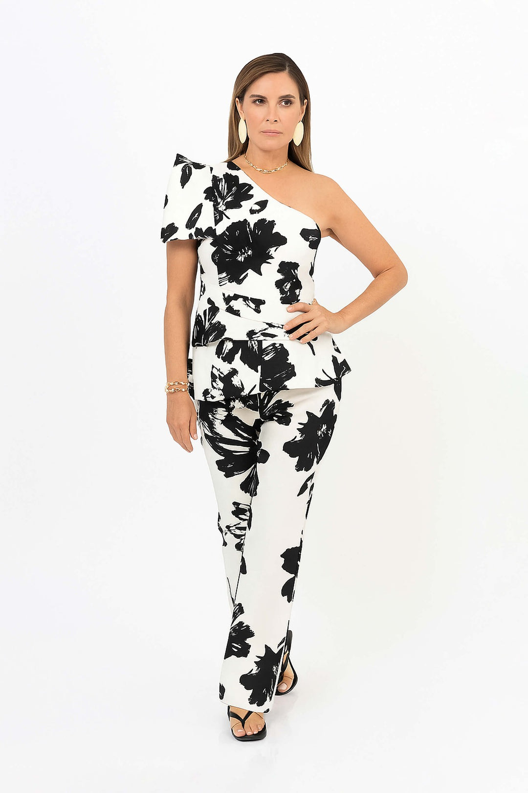 Saco de un hombro con detalle escultural