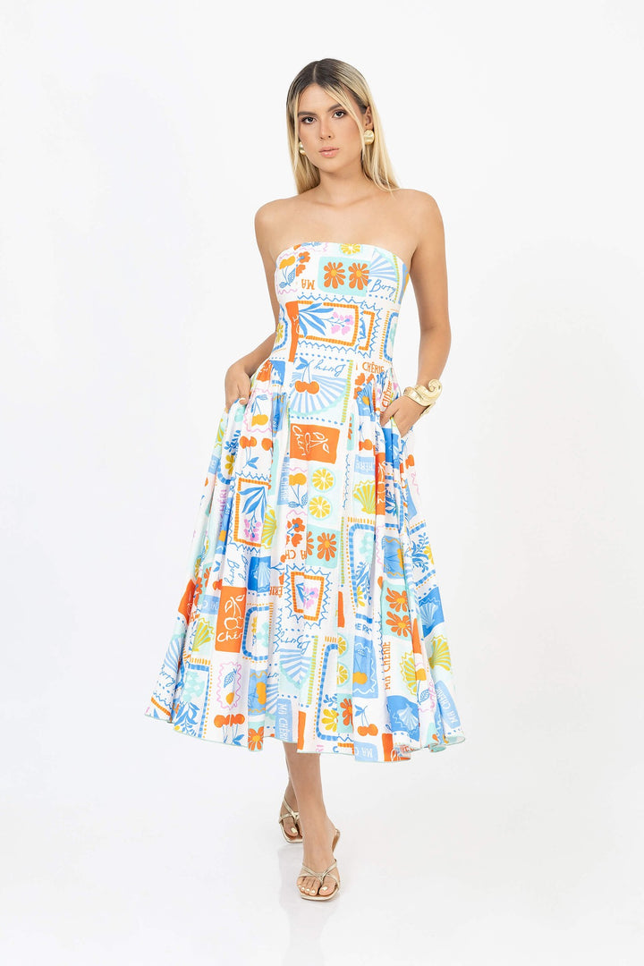 Vestido strapless estampado vibrante