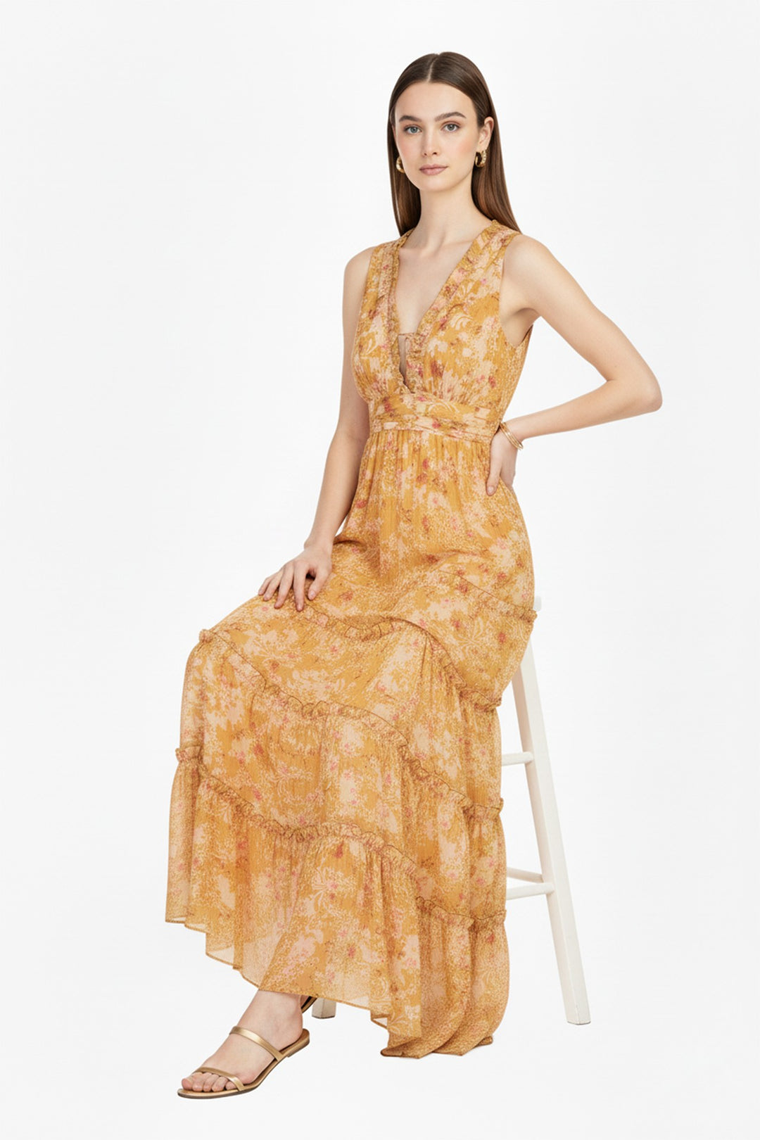 Vestido largo floral con olanes