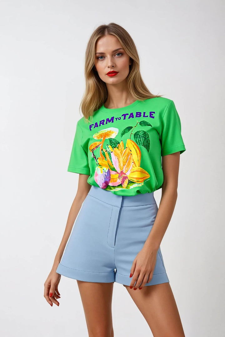 Short estructurado de tiro alto con dobladillo