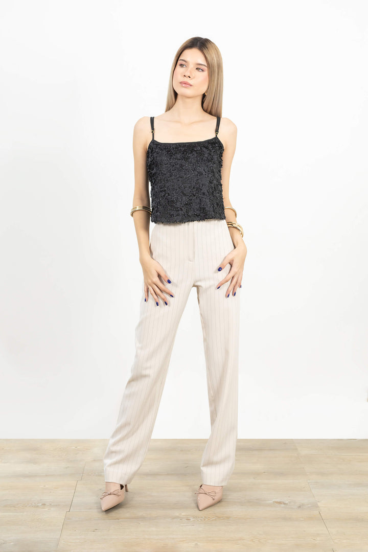 Blusa de tirantes con relieve