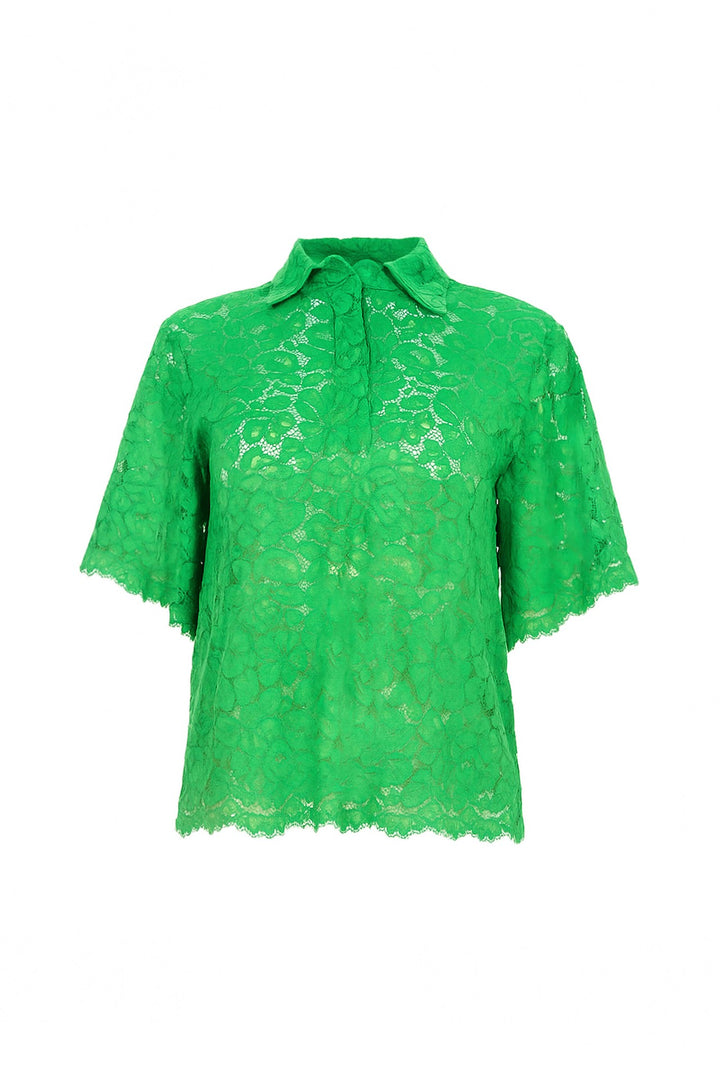 Blusa de encaje con cuello camisero