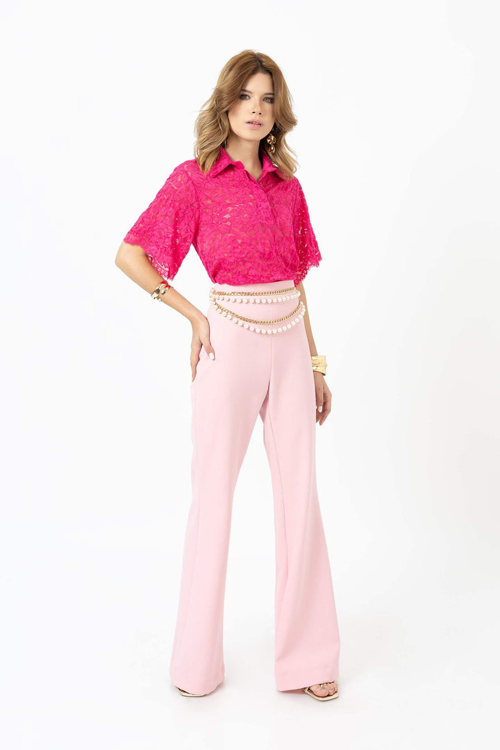 Blusa de encaje con cuello camisero