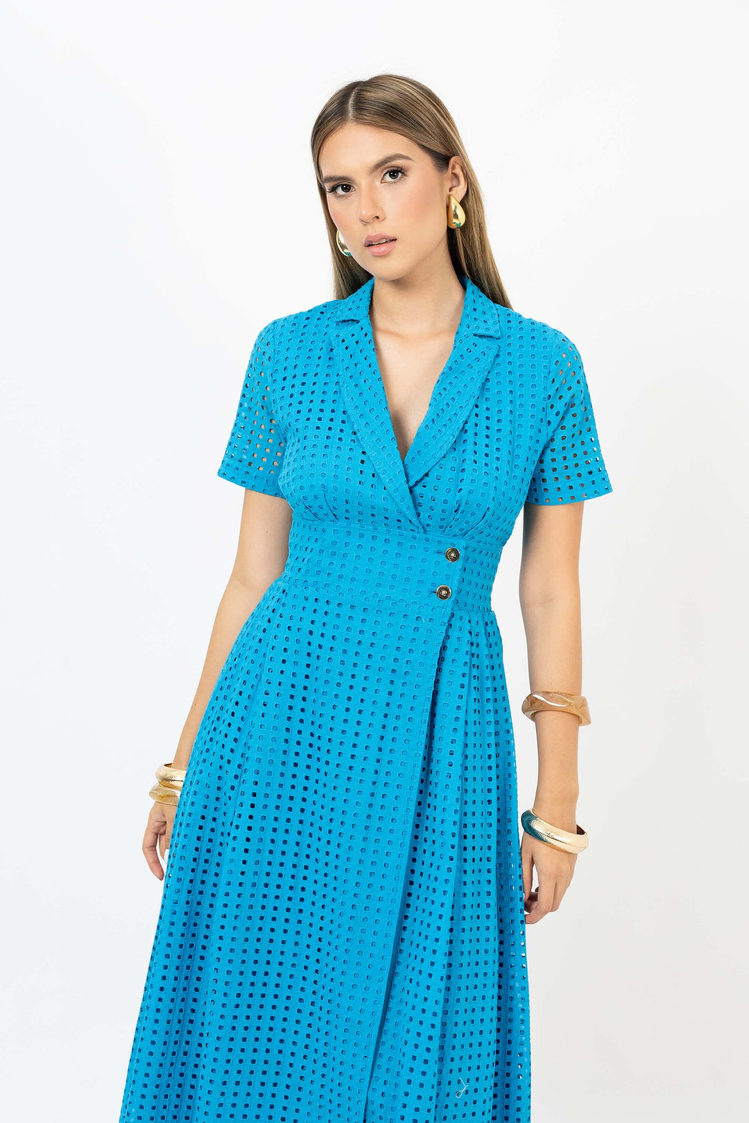 Vestido midi con cuello camisero