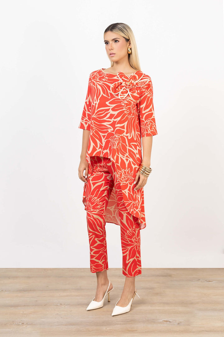 Blusa asimétrica estampada