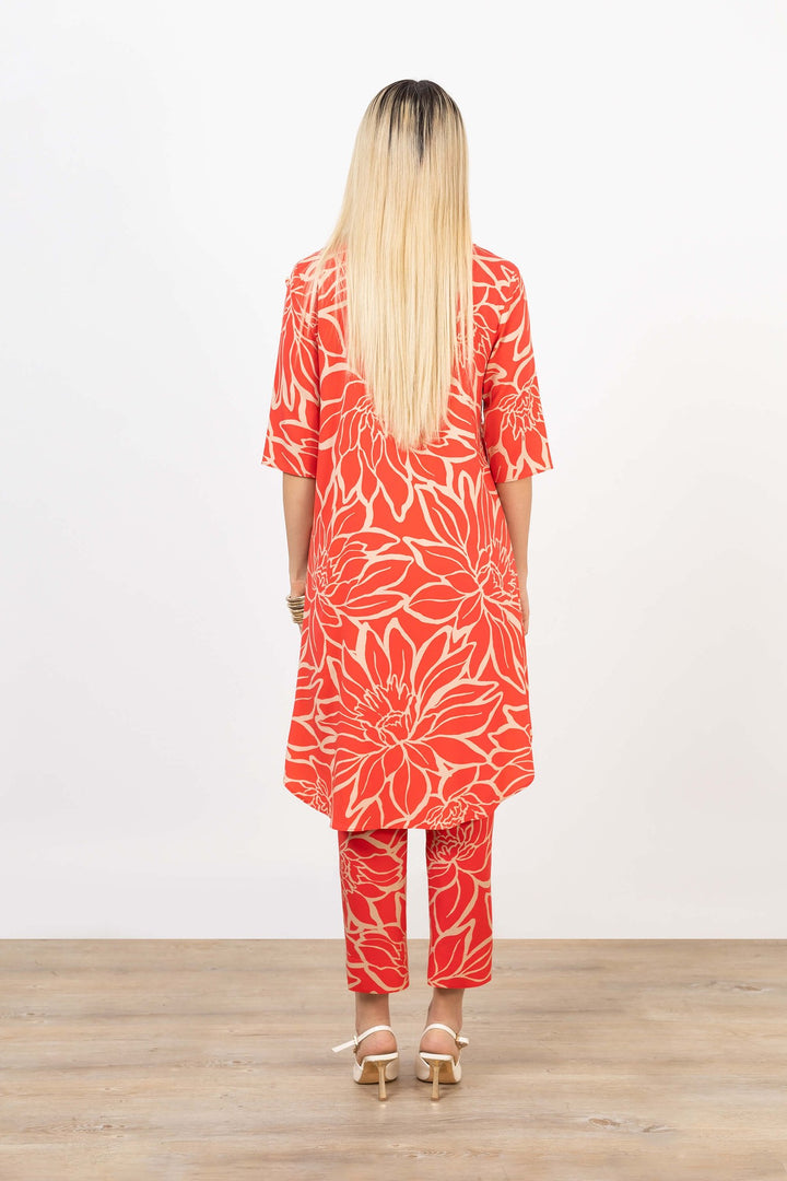 Blusa asimétrica estampada