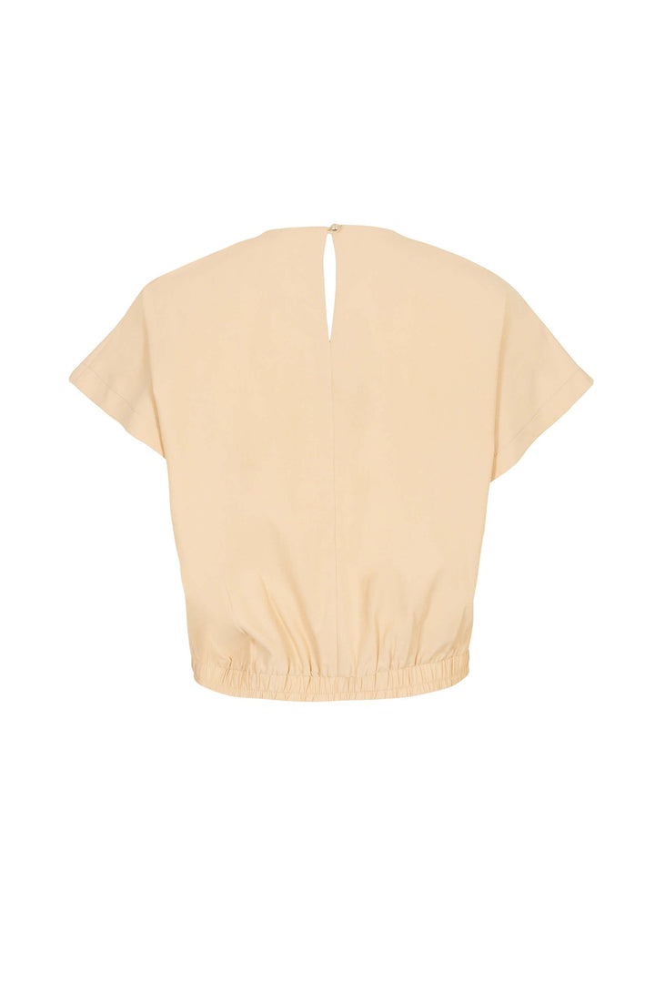 Blusa corta con resorte y manga amplia