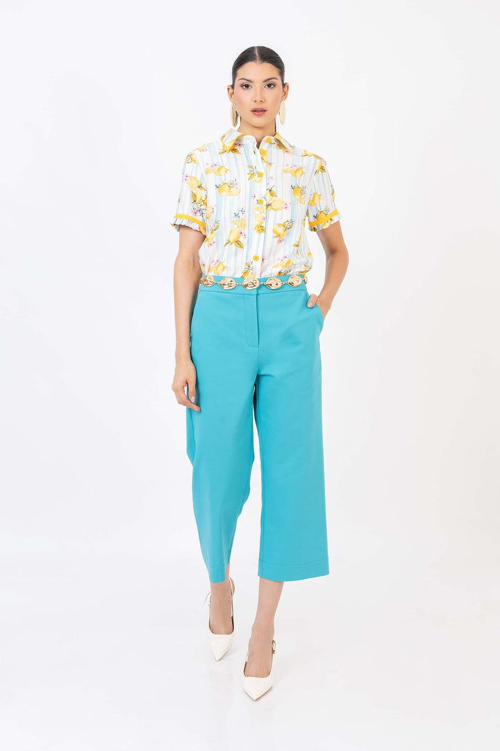 Blusa estampada con cuello camisero