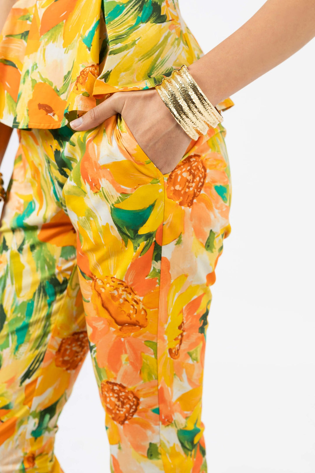 Pantalón capri entallado