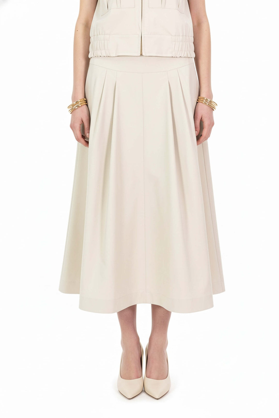 Falda midi con pliegues elegantes