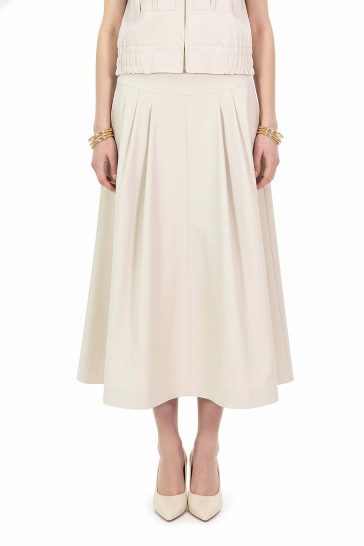 Falda midi con pliegues elegantes