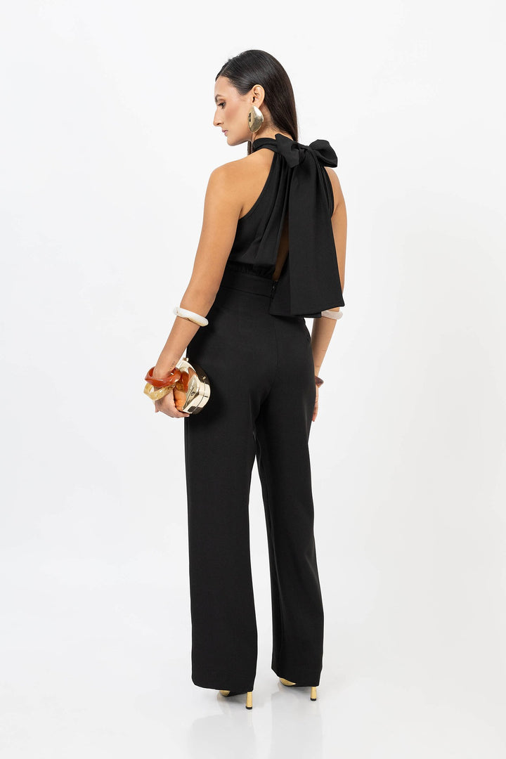 Pantsuit elegante con moño