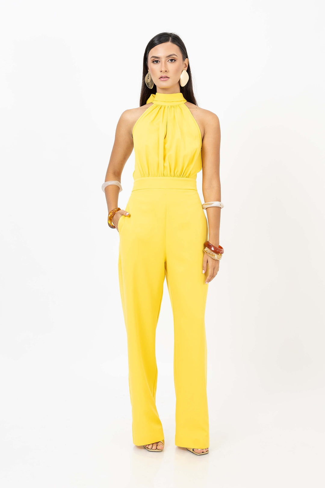 Pantsuit elegante con moño