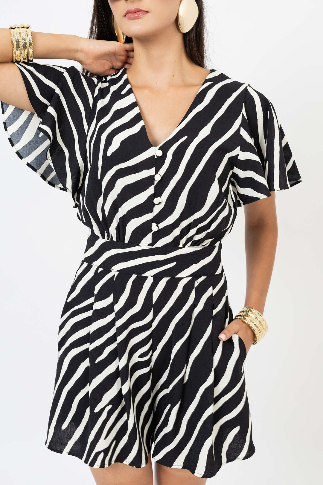 Shortsuit con escote en V