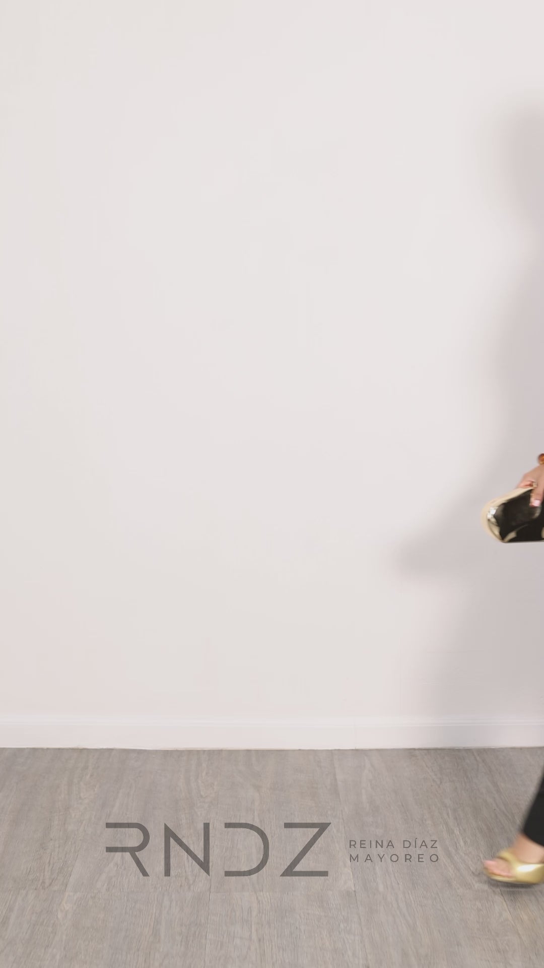 Pantsuit elegante con moño