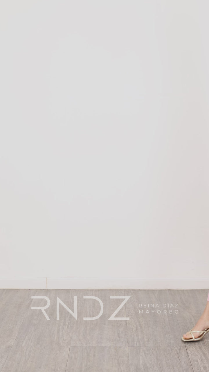 Pantalón corte recto tobillero con dobladillo