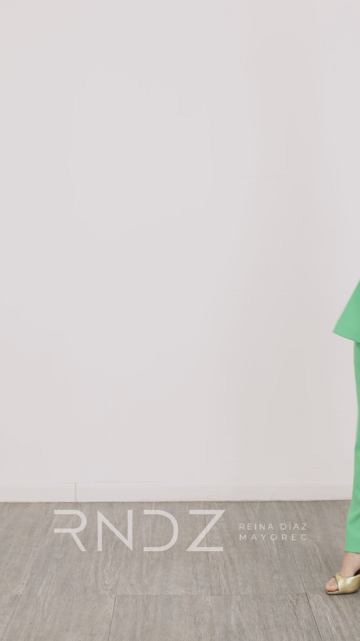 Saco sin mangas con corte entallado y solapa