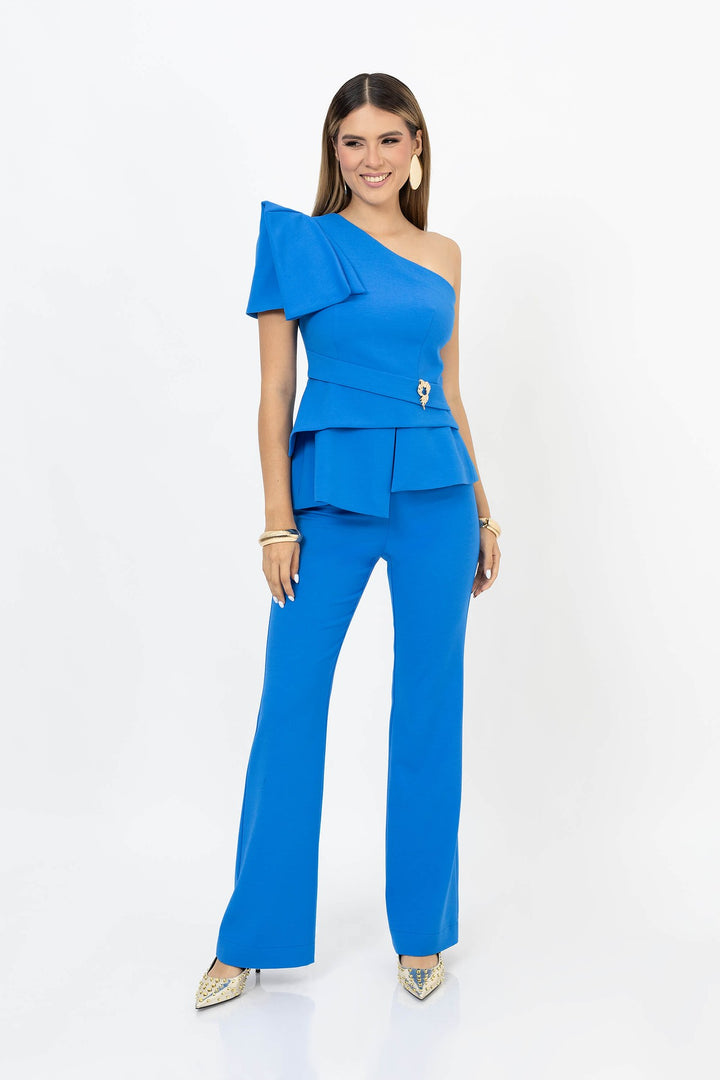 Pantalón recto tiro alto elegante