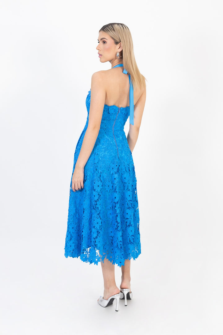 Vestido midi de encaje con escote halter