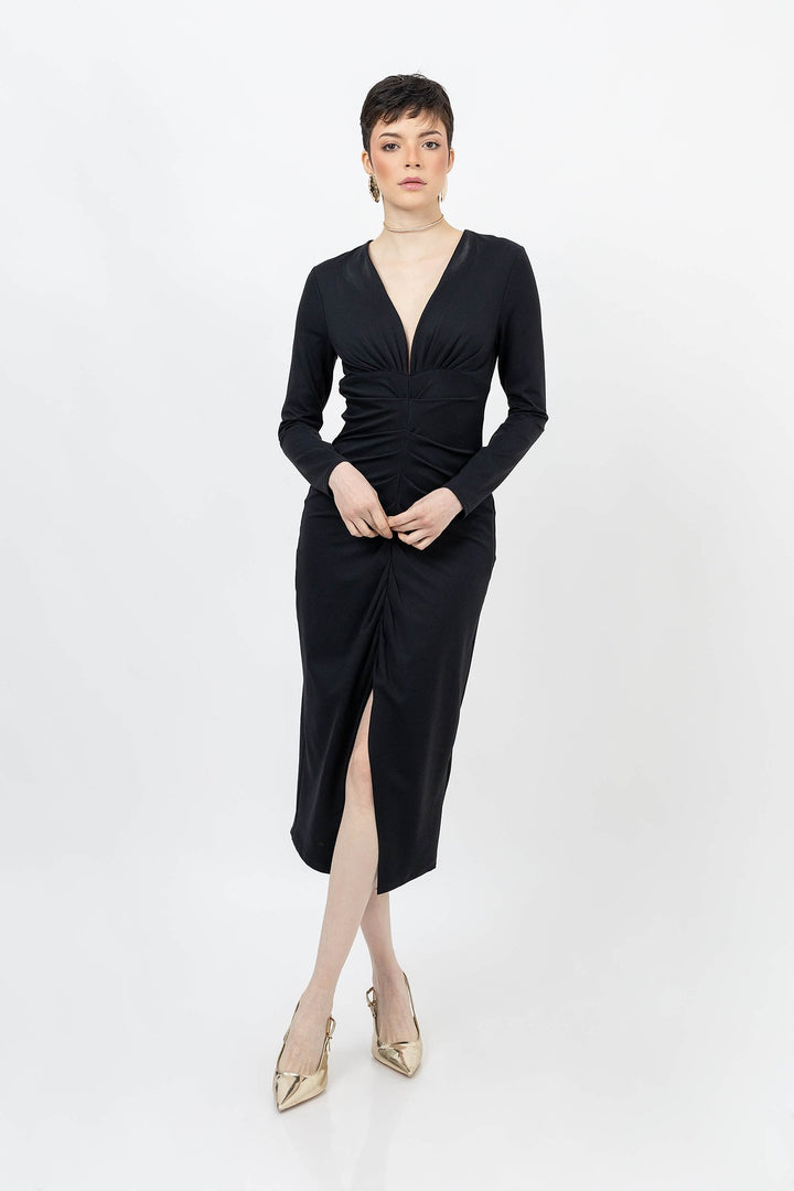 Vestido de mangas con drapeado central