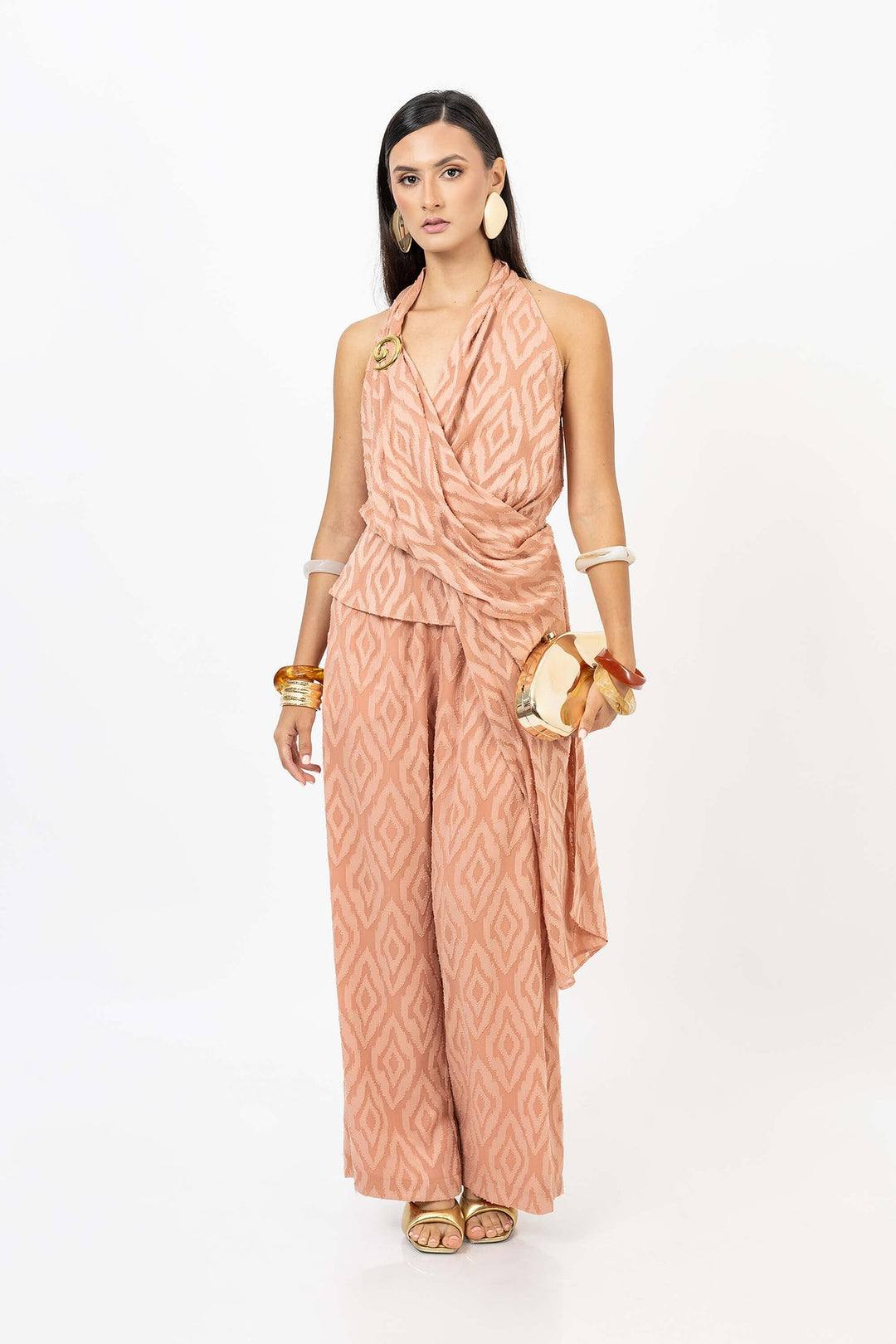 Set halter estampado con pantalón amplio