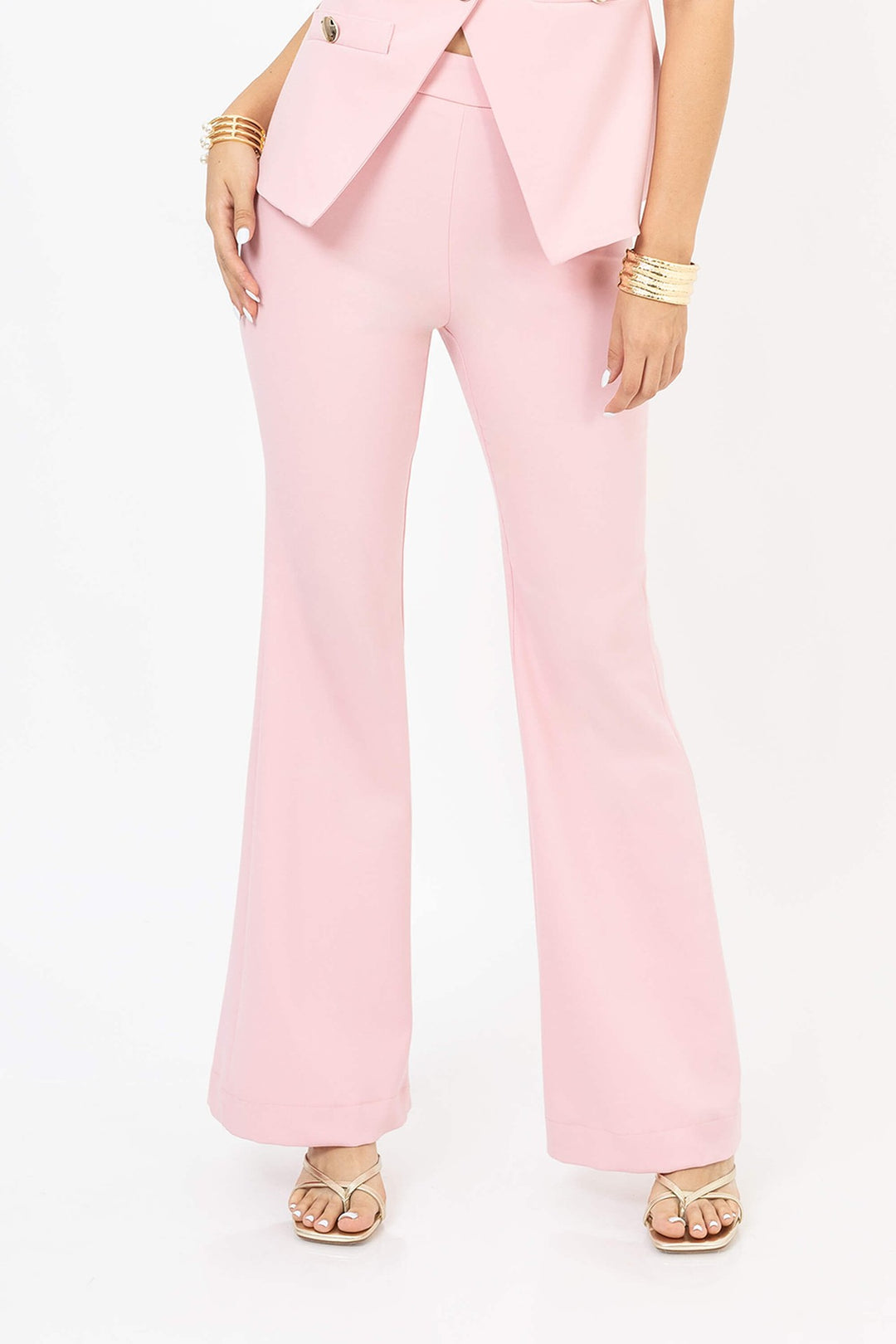 Pantalón acampanado de tiro alto