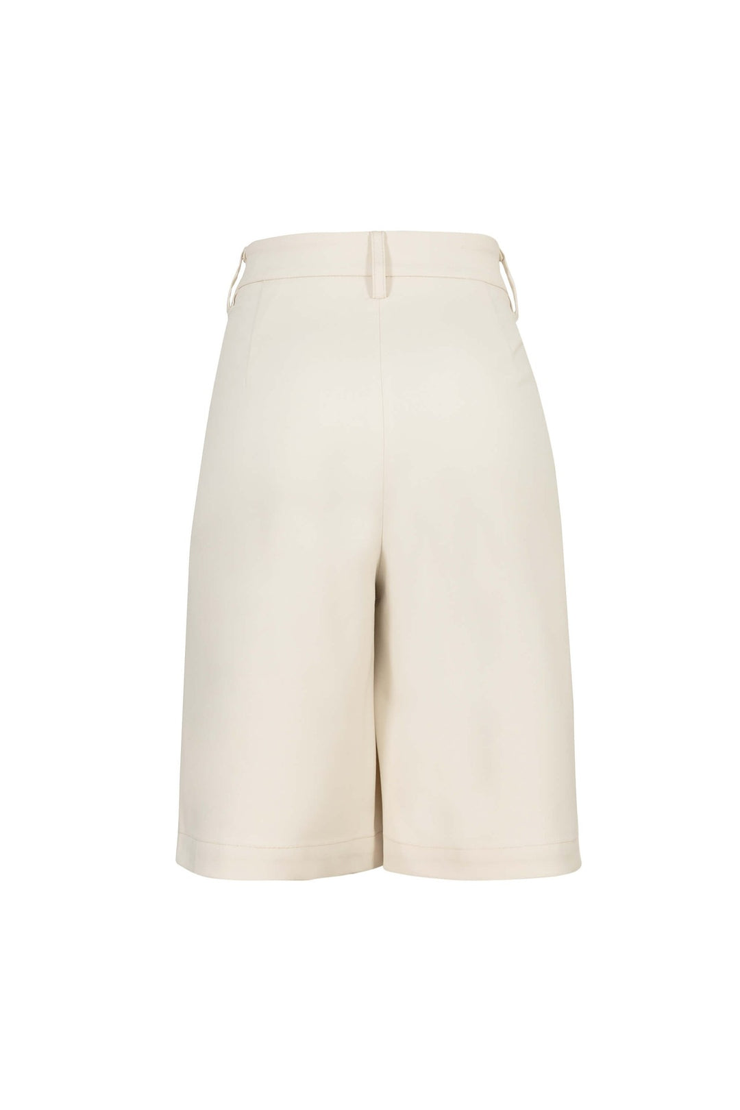 Short tipo bermuda de corte sastre