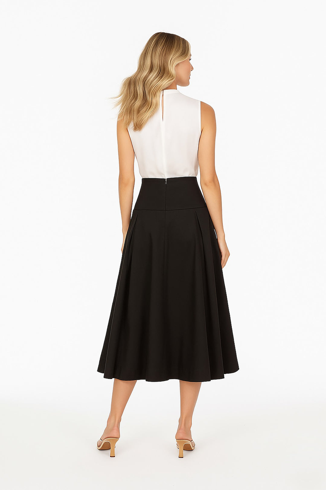 Blusa satinada con drapeado lateral