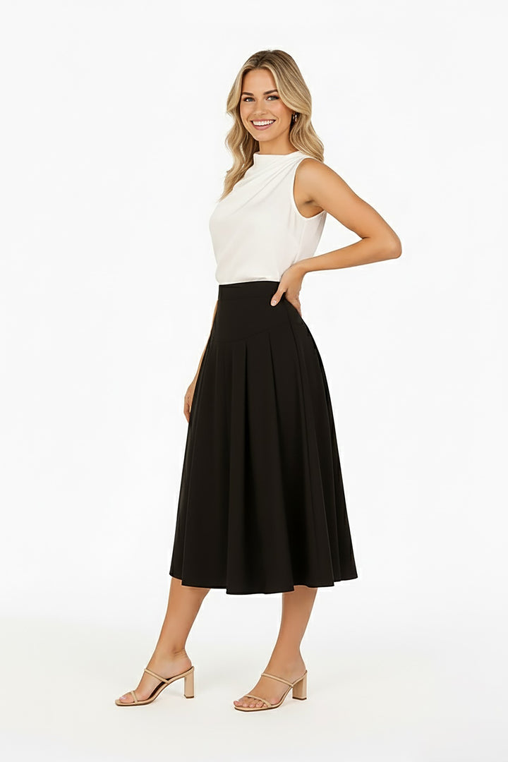 Blusa satinada con drapeado lateral