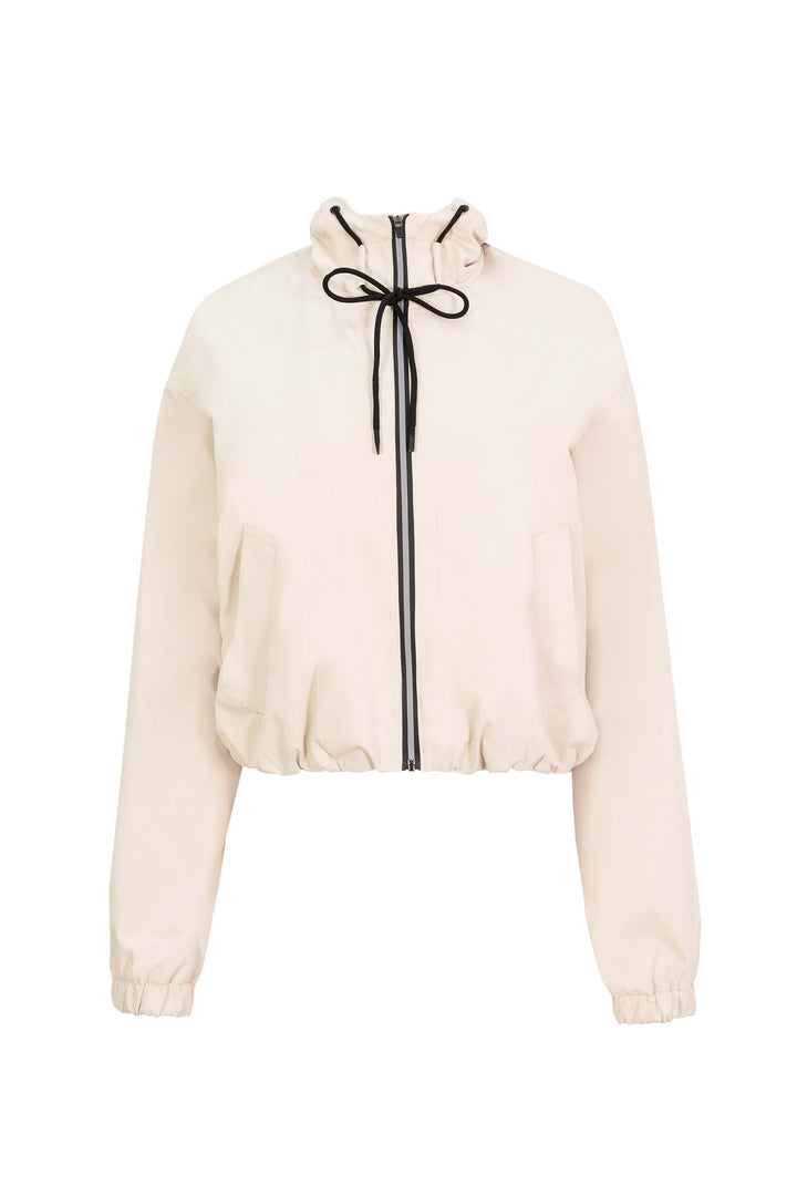 Chamarra ligera con capucha