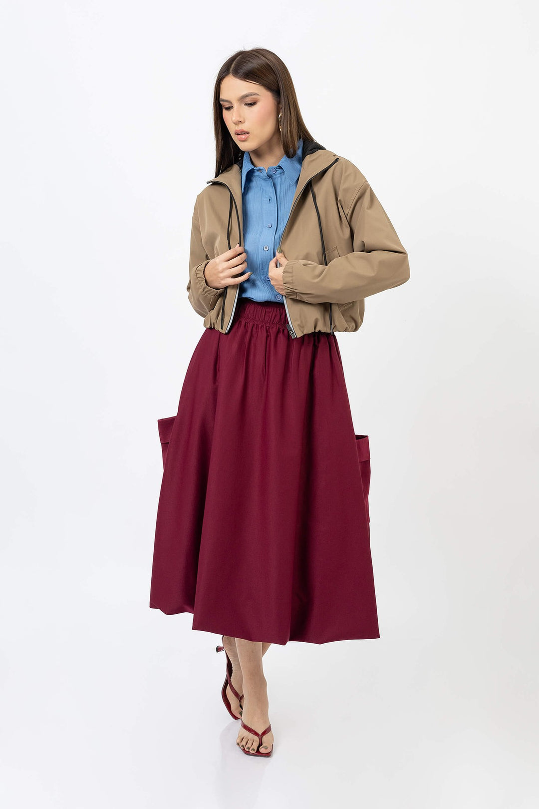 Falda midi con bolsas tipo cargo