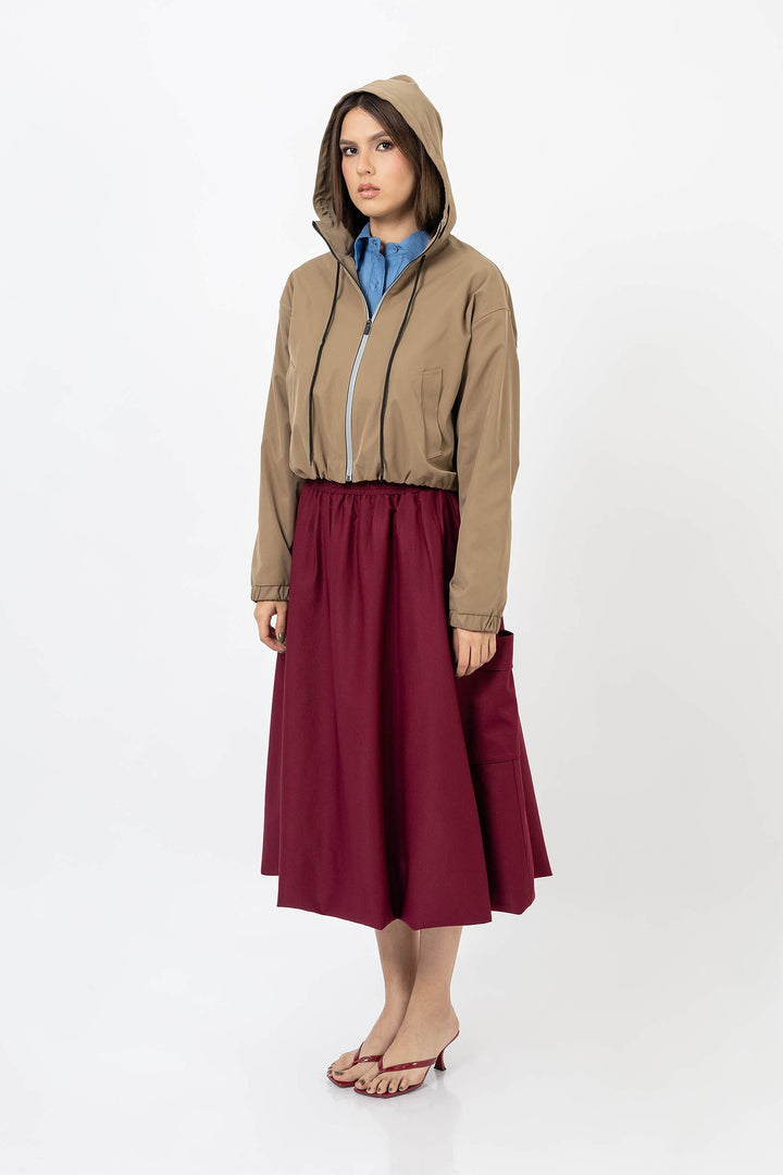 Chamarra ligera con capucha