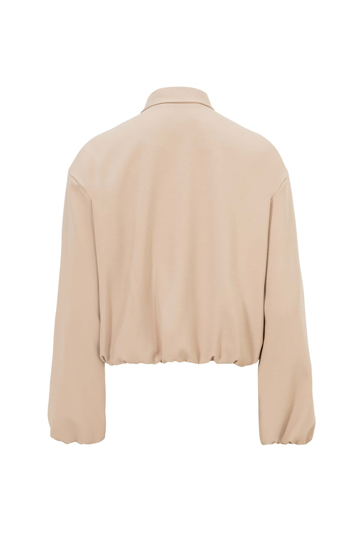 Chamarra ligera de cierre