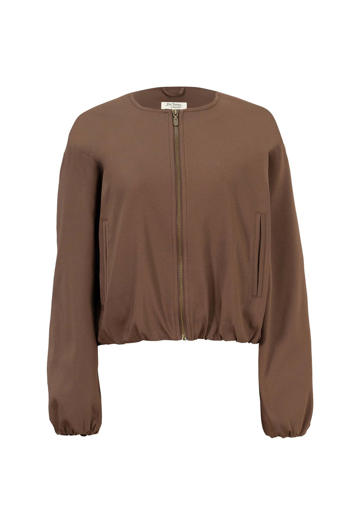 Chamarra tipo rompe vientos