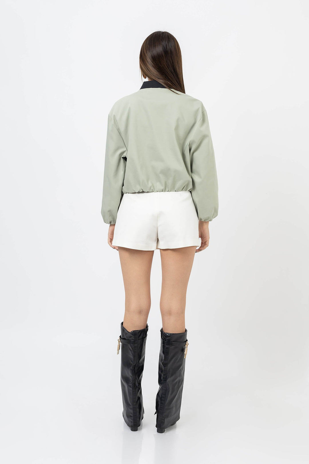 Chamarra tipo rompe vientos