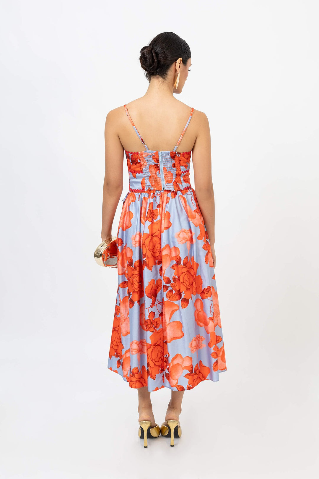 Top estampado con vivos en contraste