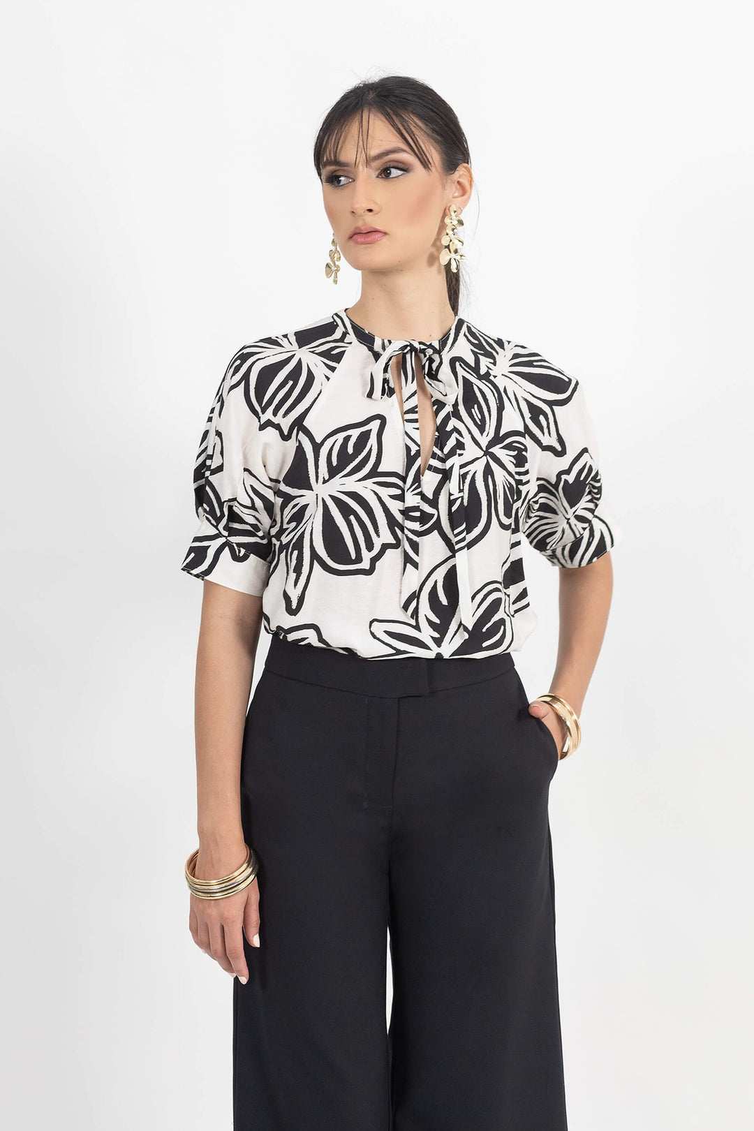 Blusa estampada con lazo