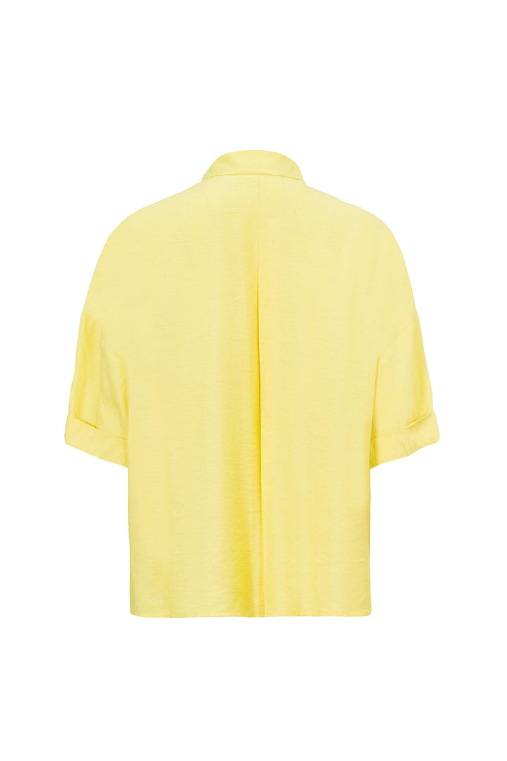 Blusa tipo camisera lisa