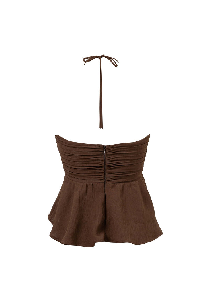 Blusa halter con fruncido y silueta peplum
