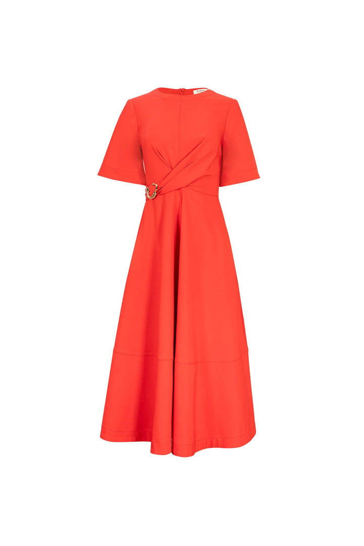 Vestido midi con hebilla elegante